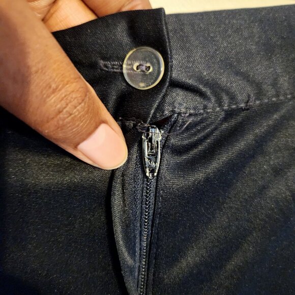 Avon Fashions | Women's Vintage Classic Black Midi Length Skirt (Size 17/18) - Picture 6 of 8